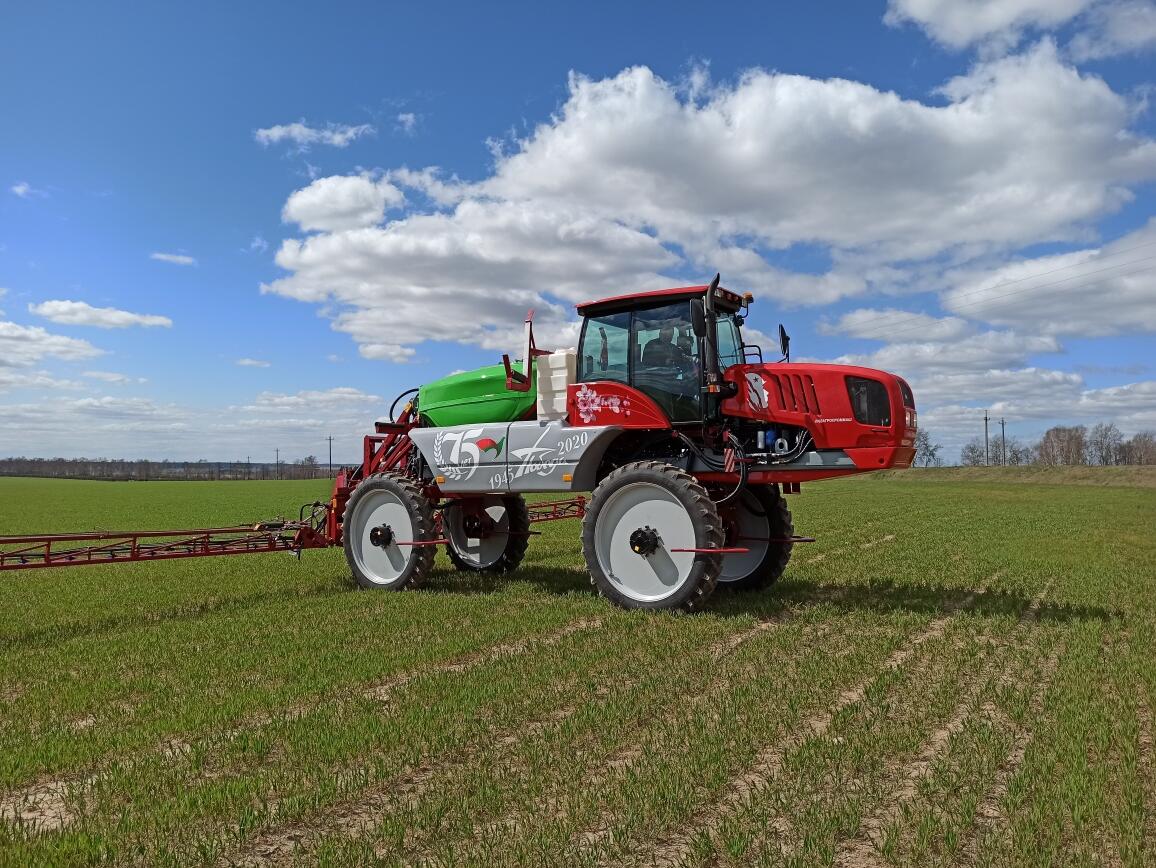 Опрыскиватель высококлиренсный самоходный ОВС-4224