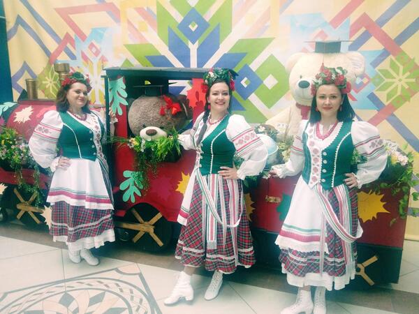 Коллектив ансамбля народной песни «Лiлея»